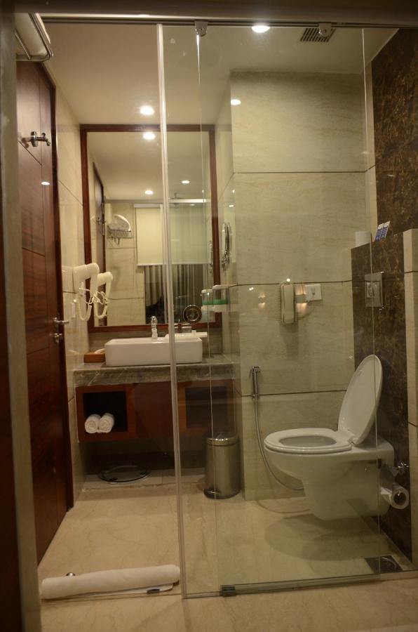 Viraj Sarovar Portico Džammú Exteriér fotografie