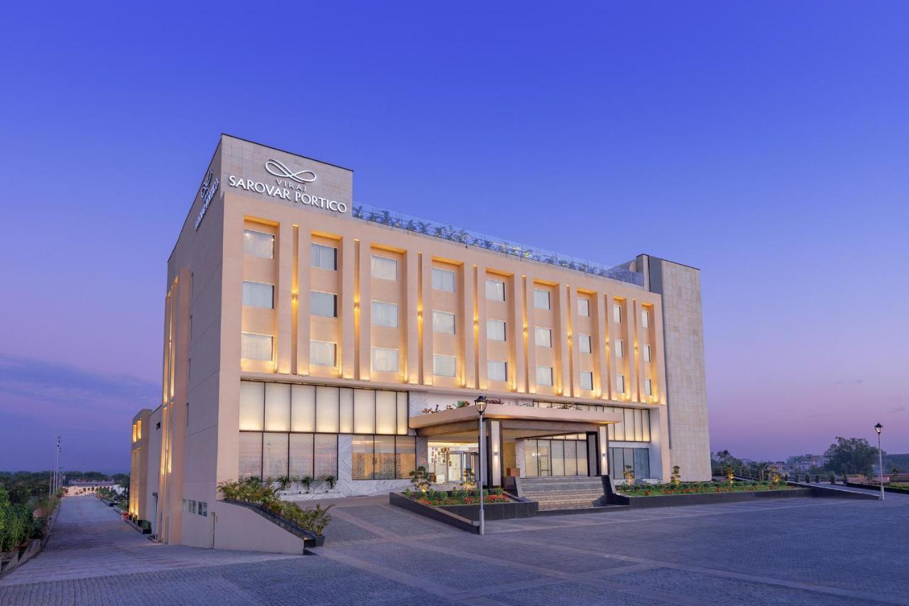 Viraj Sarovar Portico Džammú Exteriér fotografie